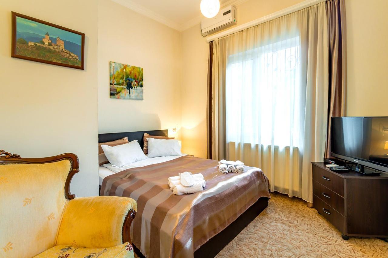 טביליסי V Park Hotel מראה חיצוני תמונה
