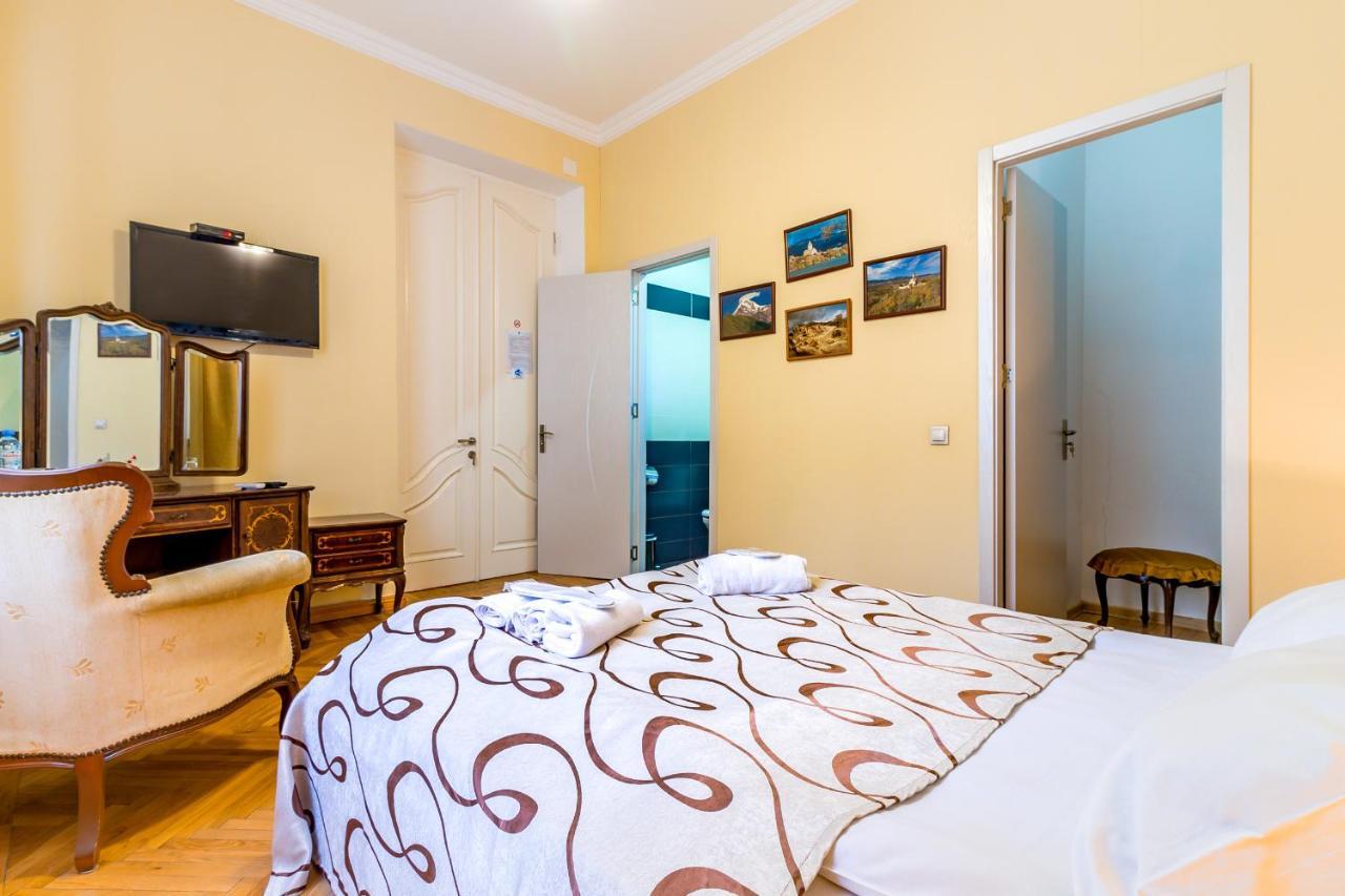 טביליסי V Park Hotel מראה חיצוני תמונה